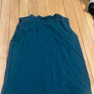 dark green size 2 lululemon tank top